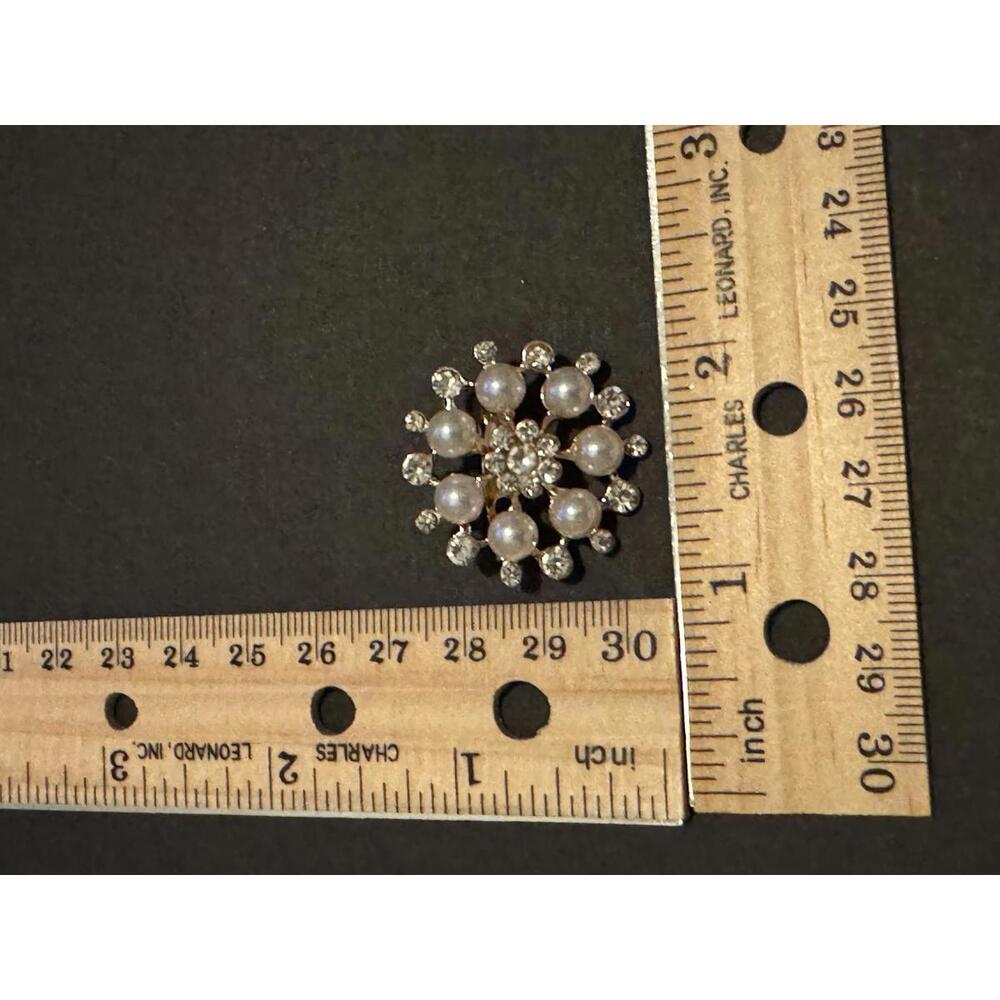 Vintage Pearl and Rhinestone Brooch j-104 - Picture 2 of 3
